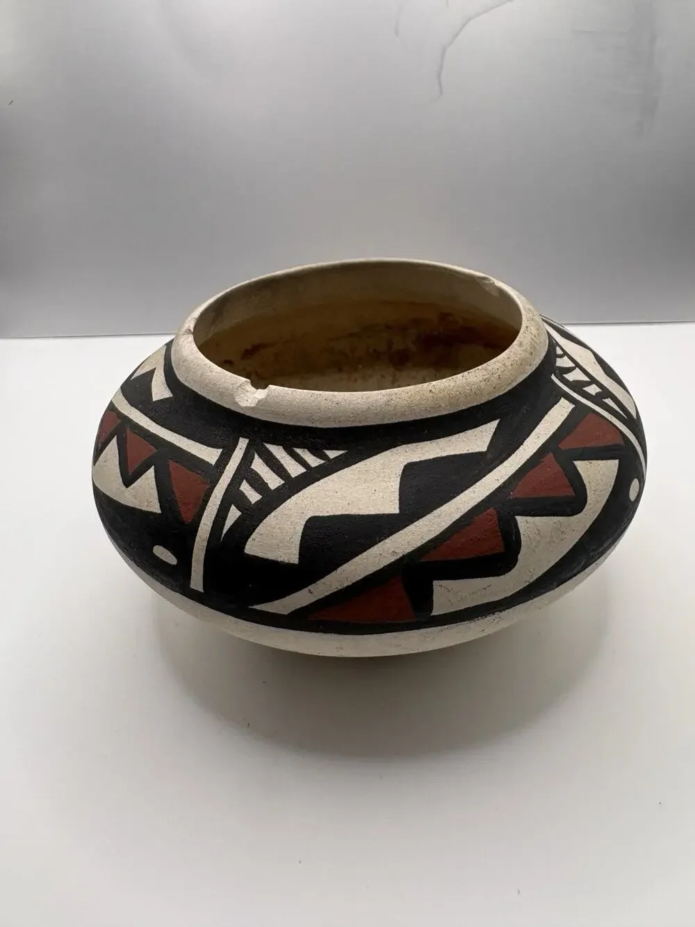 Vintage Hopi Native American Pottery 4 1/4”Diameter Signed As is READ